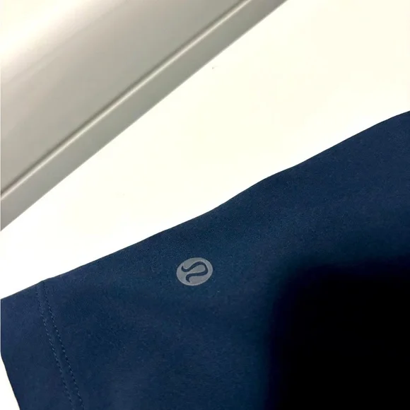 Lululemon Pace Breaker Linerless 7” short - Picture 2 of 3